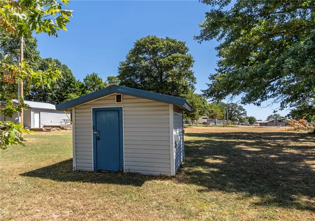 38th image of 13713 State Hwy 116, Colcord, OK 74338 | MLS# 1359264
