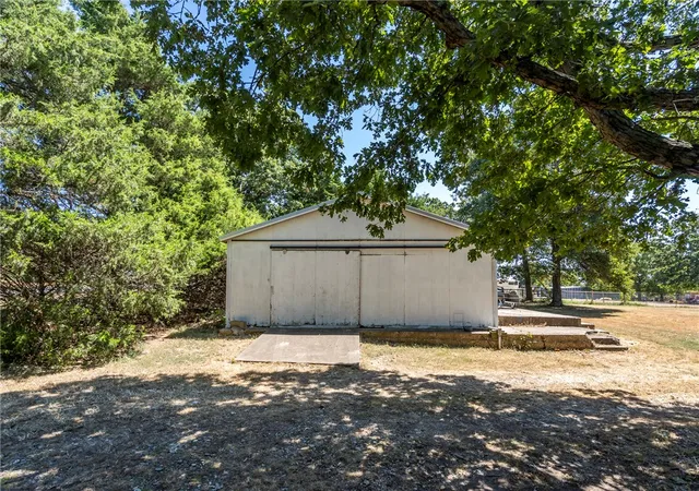 Photo 3 of Sale Pending at 13713 State Hwy 116, Colcord, OK 74338 | MLS# 1359264 | Listing updated on 2026-08-24