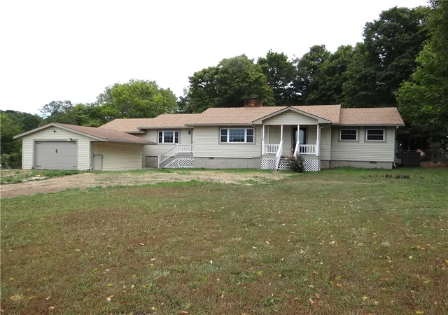 Photo 1 of Single family home for sale at 323 W Shipley Ln, Winslow, AR 72959 | MLS# 1359375 | Listing updated on 2026-08-26