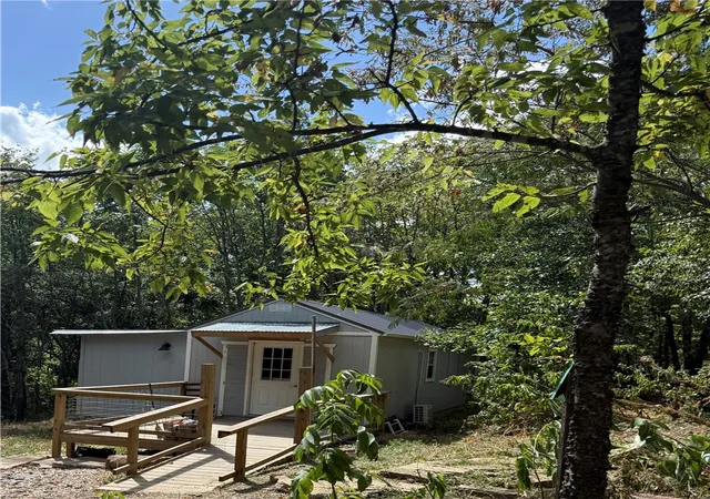 2nd image of 209 Hill St, Winslow, AR 72959 | MLS# 1359455