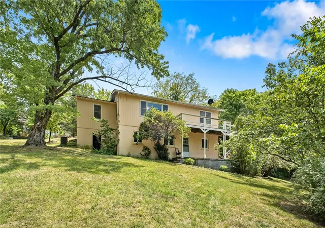 Photo 3 of Single family home for sale at 48 White St, Eureka Springs, AR 72632 | MLS# 1359236 | Listing updated on 2026-08-20