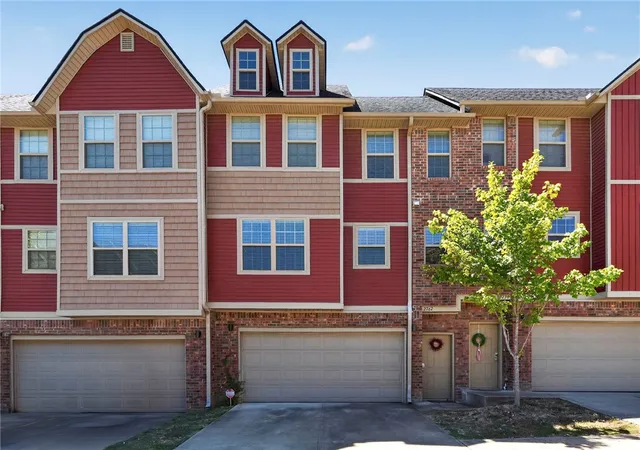 2nd image of 2767 W Cottonwillow Wy, Fayetteville, AR 72704 | MLS# 1359220