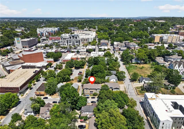 2nd image of 204 N Shipley Aly #103, Fayetteville, AR 72701 | MLS# 1359454