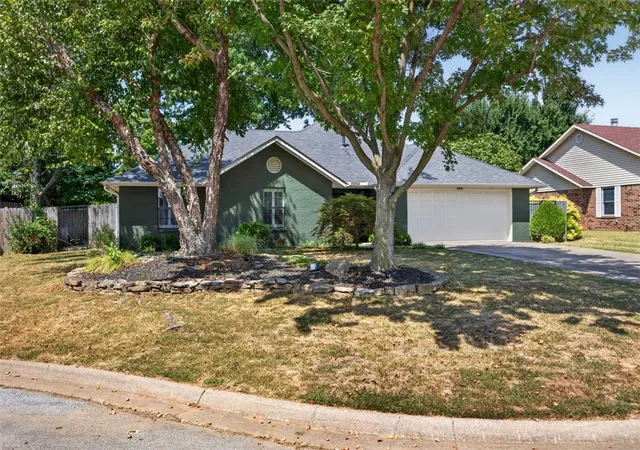 Photo 2 of Sale Pending at 1808 16th Street, Rogers, AR 72758 | MLS# 1359535 | Listing updated on 2026-08-24