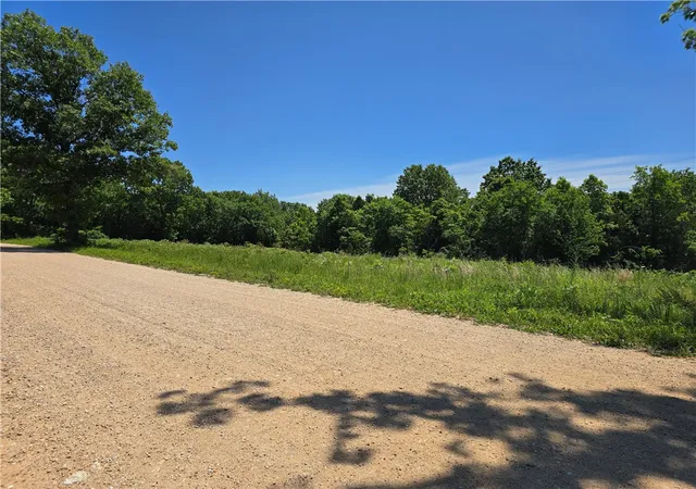 2nd image of 16850 Old Cricket Rd, Omaha, AR 72662 | MLS# 1359288