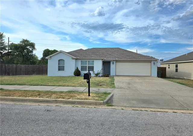 Photo 2 of Single family home for sale at 3007 W Sunset Dr, Rogers, AR 72756 | MLS# 1359546 | Listing updated on 2026-08-21