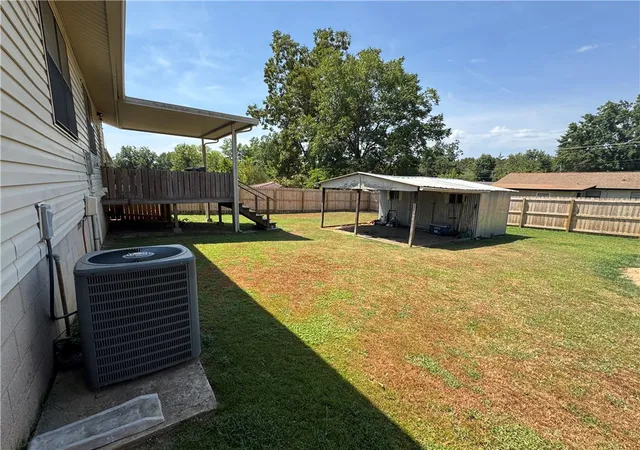 12th image of 1115 N 25th St, Van Buren, AR 72956 | MLS# 1359579