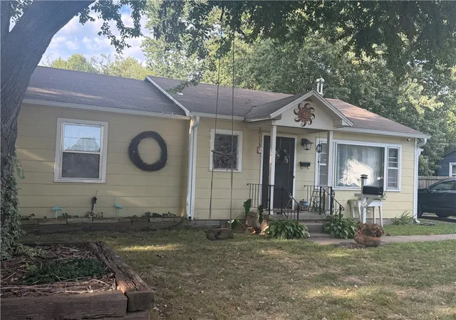 Photo 3 of Sale Pending at 1708 S Westwood Ave, Springdale, AR 72762 | MLS# 1359527 | Listing updated on 2026-08-26