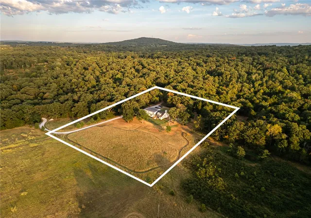 44th image of 17215 E Wyman Rd, Fayetteville, AR 72701 | MLS# 1359561
