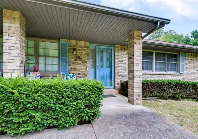 2nd image of 231 Ridgewood Dr, Lakeview, AR 72642 | MLS# 1359656