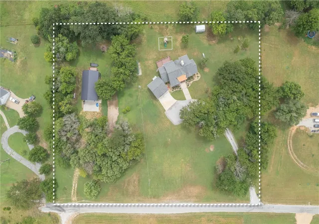 Photo 58 of Single family home for sale at 11159 Molly Ln, Neosho, MO 64850 | MLS# 1359666 | Listing updated on 2026-08-21