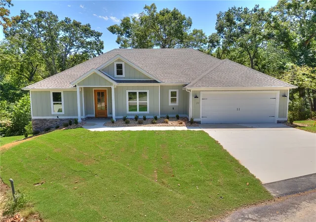 Photo 3 of Single family home for sale at 20 Bankfoot Dr, Bella Vista, AR 72715 | MLS# 1359538 | Listing updated on 2026-08-21