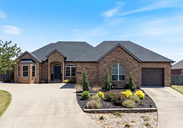 Single family home for sale at 5807 S 66Th St, Rogers, AR 72718 | MLS# 1359549