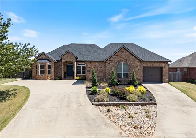 Photo 2 of Single family home for sale at 5807 S 66th St, Rogers, AR 72718 | MLS# 1359549 | Listing updated on 2026-08-23