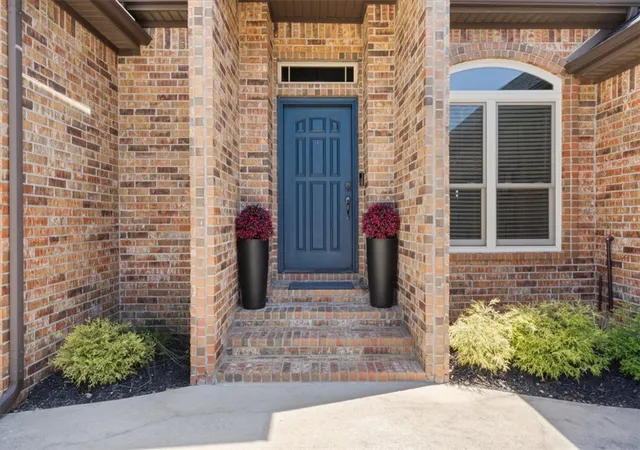 Photo 3 of Single family home for sale at 5807 S 66th St, Rogers, AR 72718 | MLS# 1359549 | Listing updated on 2026-08-23