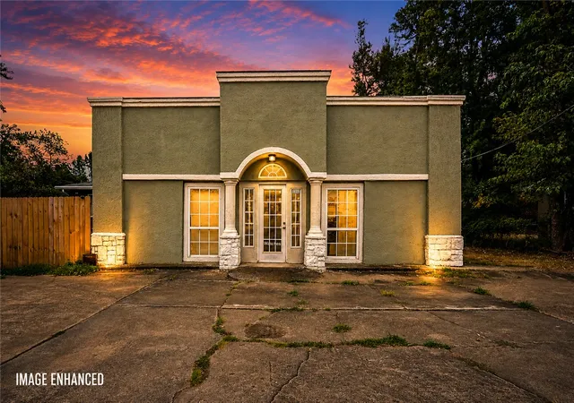 Photo 1 of Single family home for sale at 2202 Se 14th St, Bentonville, AR 72712 | MLS# 1359699 | Listing updated on 2026-08-22