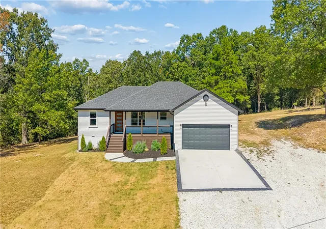 Photo 1 of Single family home for sale at 14520 Esculapia Hollow Rd, Rogers, AR 72758 | MLS# 1359421 | Listing updated on 2026-08-22