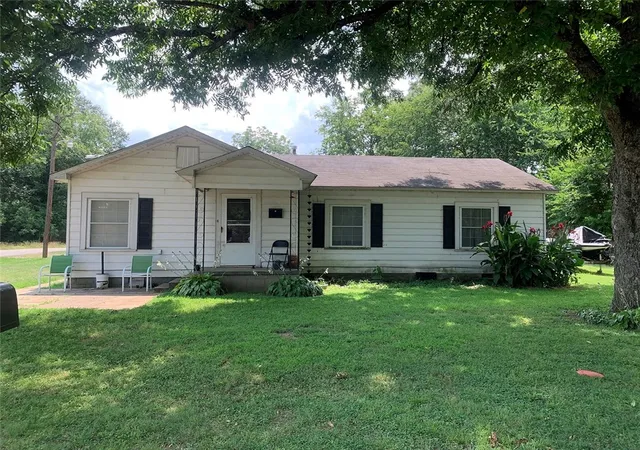 Photo 1 of Single family home for sale at 414 Leigh St, Ola, AR 72853 | MLS# 1359730 | Listing updated on 2026-08-25