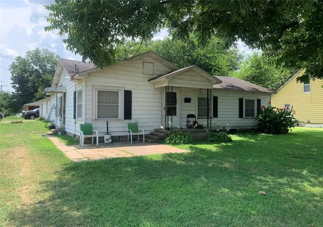 Photo 2 of Single family home for sale at 414 Leigh St, Ola, AR 72853 | MLS# 1359730 | Listing updated on 2026-08-25