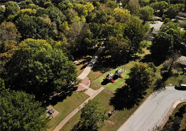 21st image of 2602 E Sweetbriar Dr, Fayetteville, AR 72703 | MLS# 1359621