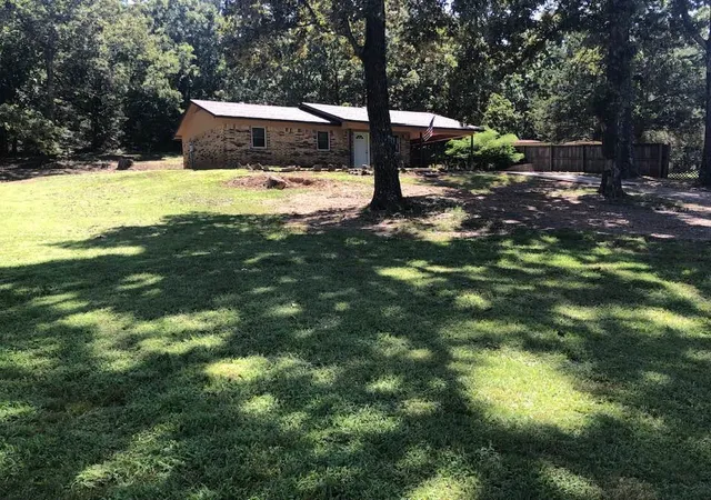 Photo 14 of Sale Pending at 301 Carothers Ln, Russellville, AR 72801 | MLS# 1359733 | Listing updated on 2026-08-23