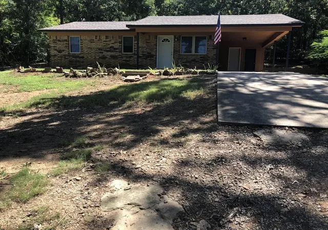 Photo 1 of Sale Pending at 301 Carothers Ln, Russellville, AR 72801 | MLS# 1359733 | Listing updated on 2026-08-23