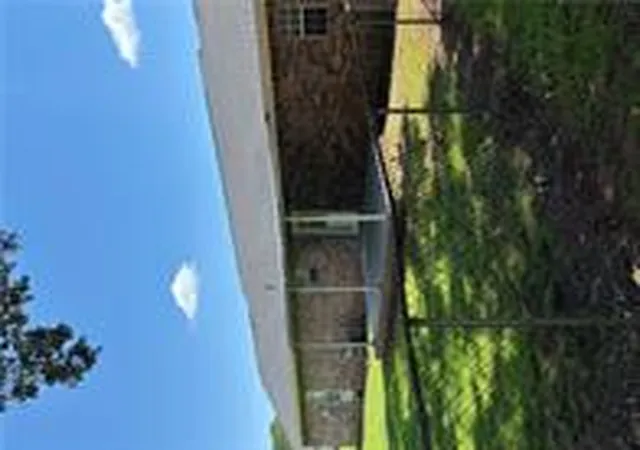 Photo 4 of Single family home for sale at 241 Lakewood, Clarksville, AR 72830 | MLS# 1359734 | Listing updated on 2026-08-22