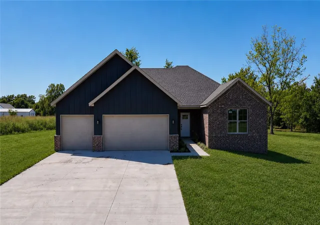 Photo 1 of Single family home for sale at 5301 Tannerwood Cvs, Gentry, AR 72734 | MLS# 1359783 | Listing updated on 2026-08-24