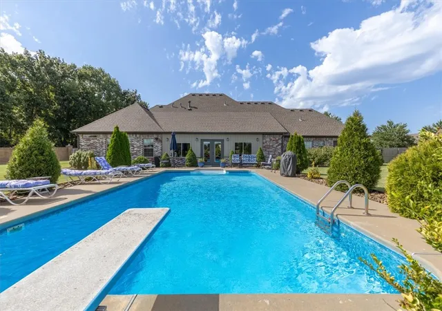 2nd image of 174 Arlington Wy, Tontitown, AR 72762 | MLS# 1358531
