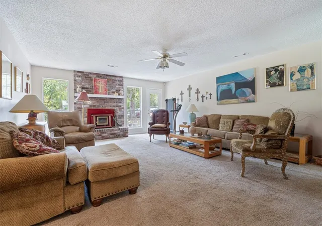 Photo 3 of Single family home for sale at 18784 Shoreline Wy, Fayetteville, AR 72703 | MLS# 1359786 | Listing updated on 2026-08-24