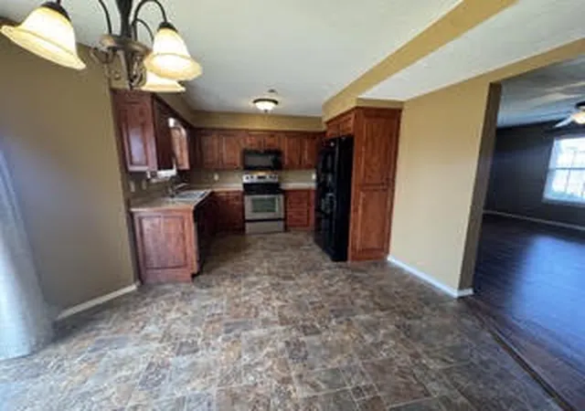 Photo 4 of Single family home for sale at 1110 Aaron Ave, Monett, MO 65708 | MLS# 1359869 | Listing updated on 2026-09-22
