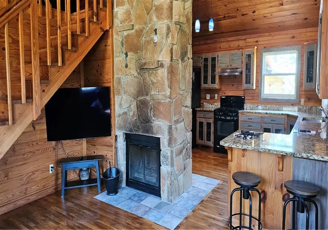 Photo 4 of House for sale at 29 County Road 240, Eureka Springs, AR 72632 | MLS# 1359842 | Listing updated on 2026-09-20