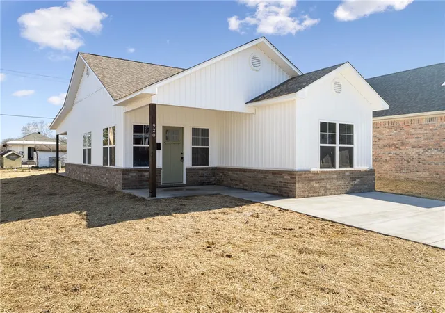 2nd image of 920 N 13th, Fort Smith, AR 72901 | MLS# 1359889