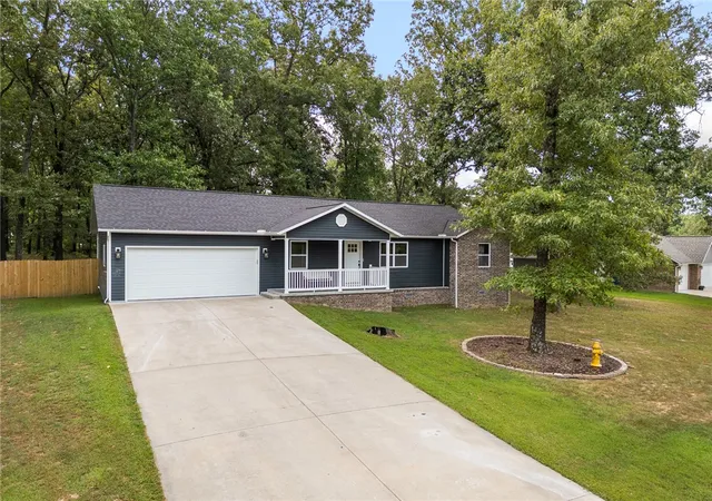 2nd image of 6071 Oak Leaf Dr, Harrison, AR 72601 | MLS# 1359914