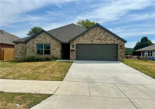 Photo 1 of Single family home for sale at 4596 W Triangle St, Fayetteville, AR 72704 | MLS# 1359078 | Listing updated on 2026-08-25