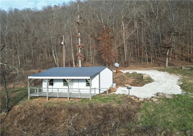 Photo 4 of Single family home for sale at 3103 & 3051 Nc 8401, Jasper, AR 72641 | MLS# 1359062 | Listing updated on 2026-08-25