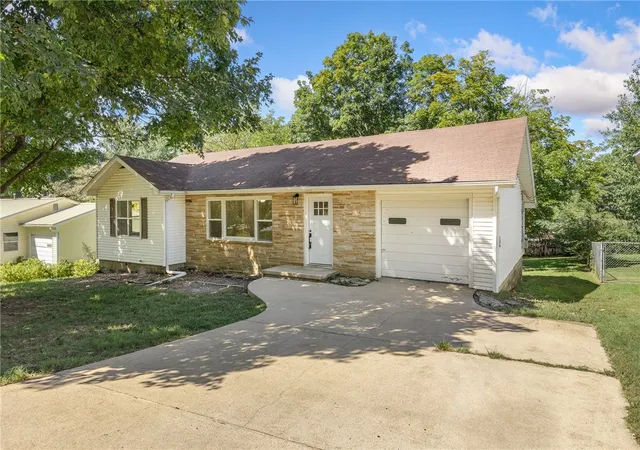 1st image of 816 Spruce St, Harrison, AR 72601 | MLS# 1359655
