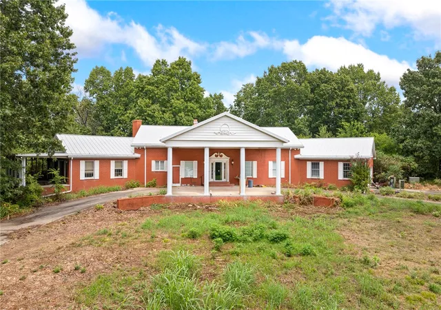 1st image of 1047 Nc 4055, Western Grove, AR 72685 | MLS# 1359815