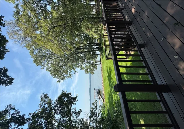 Photo 6 of Sale Pending at 128 Lakeview Cir, Russellville, AR 72802 | MLS# 1359780 | Listing updated on 2026-08-26