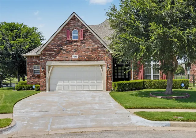 1st image of 4212 N Oak Ave, Broken Arrow, OK 74012 | MLS# 2625523