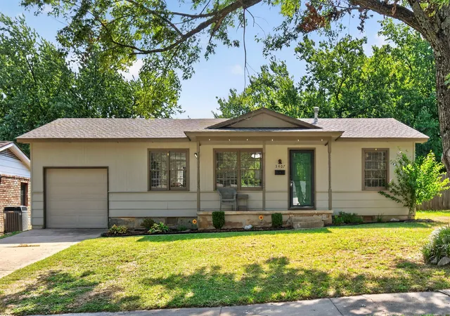 1st image of 3407 S Walnut Creek Dr, Sand Springs, OK 74063 | MLS# 2629278