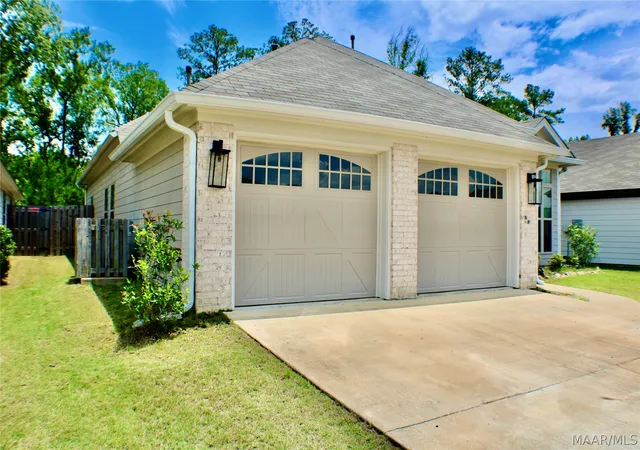 3rd image of 9832 Bluestone Cir, Pike Road, AL 36064 | MLS# 587434