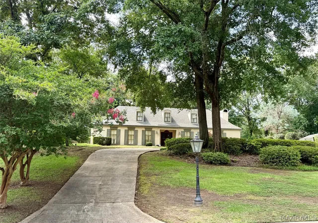 3rd image of 33 Creek Ct, Montgomery, AL 36117 | MLS# 587804