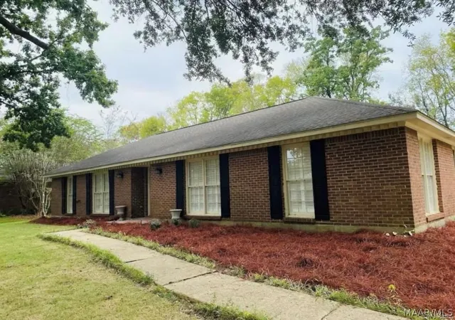 Photo 1 of Sale Pending at 3255 Lancaster Ln, Montgomery, AL 36106 | MLS# 589498 | Listing updated on 2026-08-12