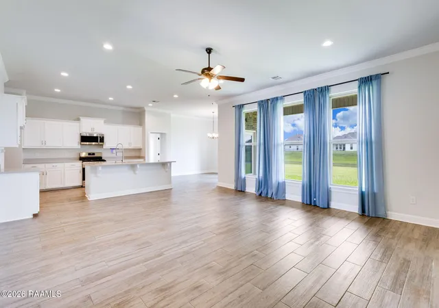 4th image of 206 Finnegan Wy, Youngsville, LA 70592 | MLS# 2600006775