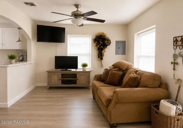 18th image of 125 Delasalle Dr, New Iberia, LA 70560 | MLS# 2600007572