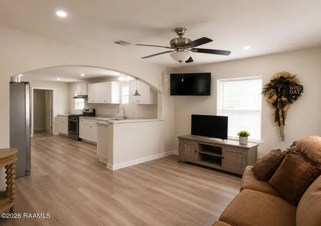 5th image of 125 Delasalle Dr, New Iberia, LA 70560 | MLS# 2600007572