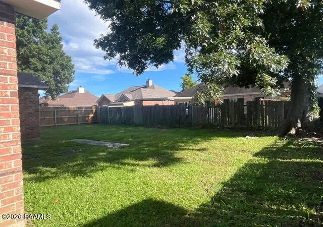 Photo 3 of Sale Pending at 211 Shadowbrush Bnd, Lafayette, LA 70506 | MLS# 2600007589 | Listing updated on 2026-08-29