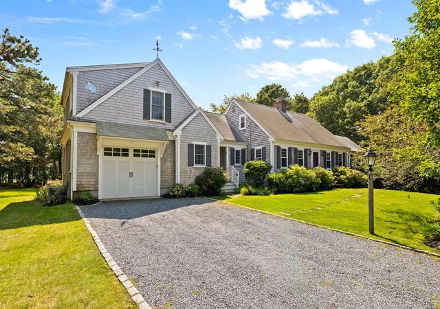 1st image of 11 Barnes Ln, West Yarmouth, MA 02673 | MLS# 22603881