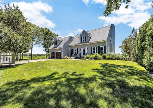 2nd image of 155 Wings Neck Rd, Pocasset, MA 02559 | MLS# 22603980